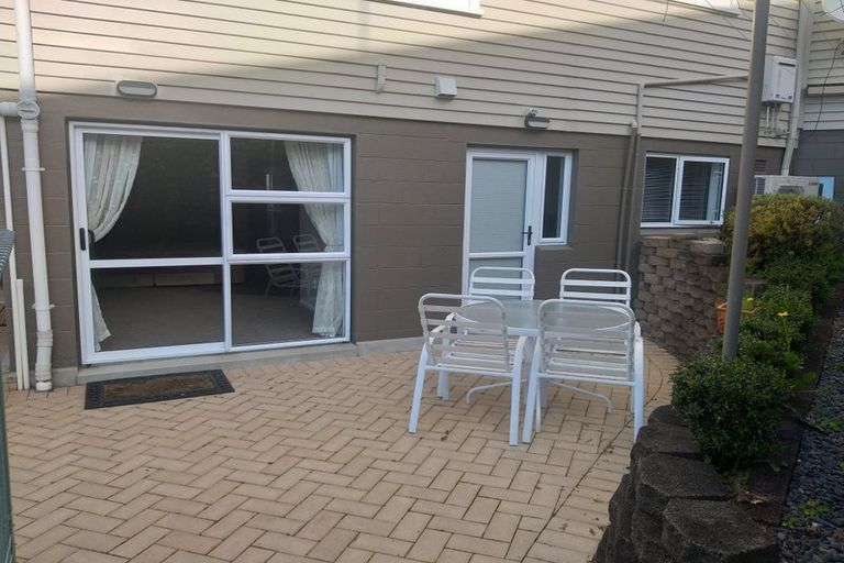 Photo of property in 25 Beulah Avenue, Rothesay Bay, Auckland, 0630