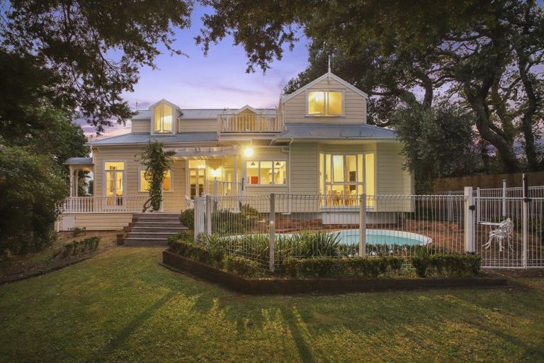 Photo of property in 60 Princes Street, Northcote Point, Auckland, 0627