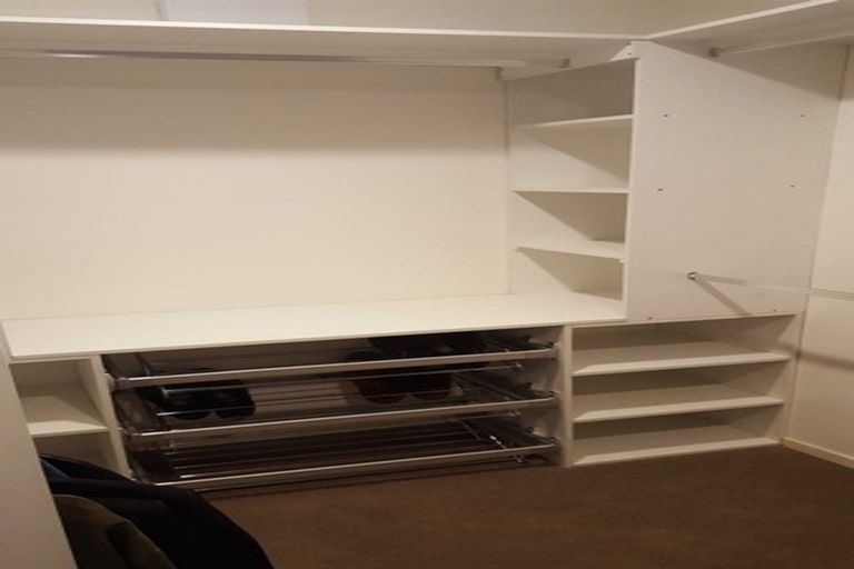 Photo of property in 17 Prestige Place, Castor Bay, Auckland, 0620