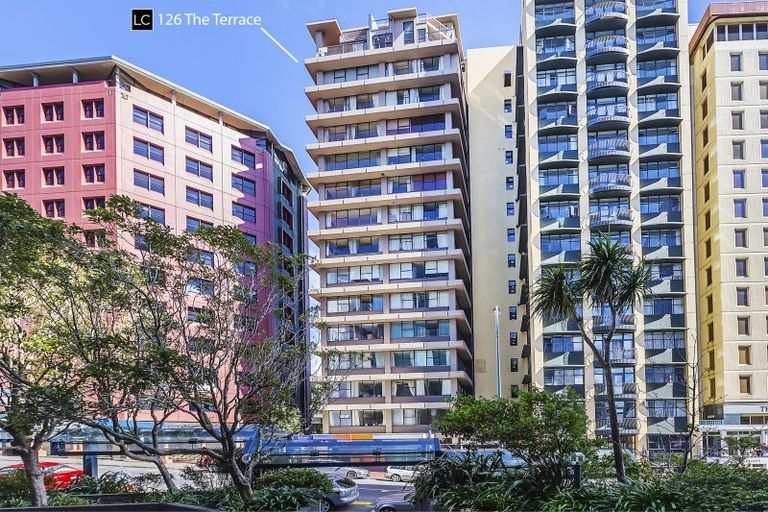 Photo of property in Terrace Tower Apartments, 8e/126 The Terrace, Wellington Central, Wellington, 6011
