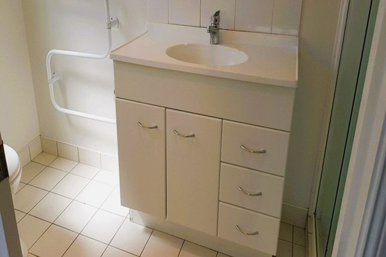 Photo of property in 8 Anton Place, Takanini, 2112