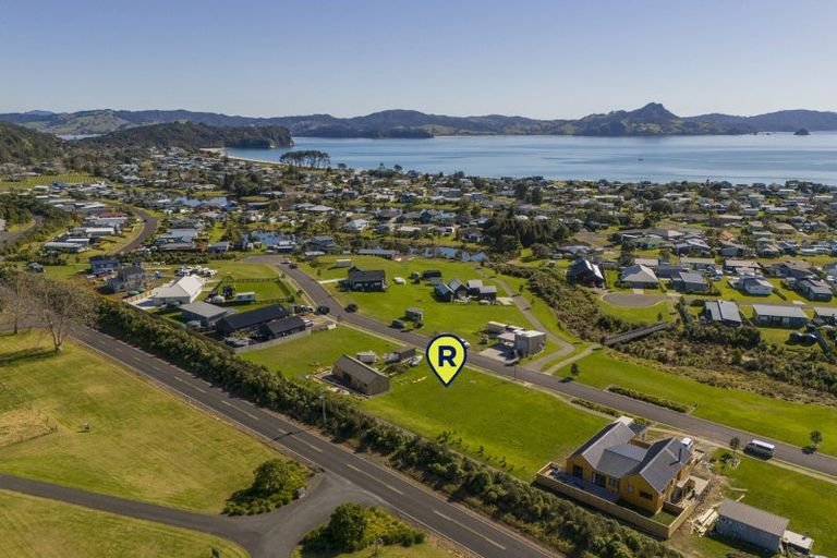 Photo of property in 13 Oliver Leighs Drive, Cooks Beach, 3591