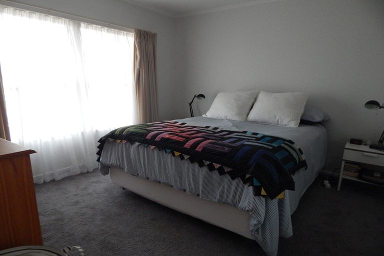 Photo of property in 3/3 Otakau Road, Milford, Auckland, 0620