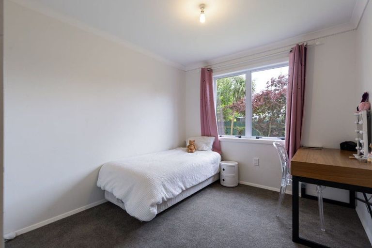 Photo of property in 6 Belgrave Place, Awapuni, Palmerston North, 4412