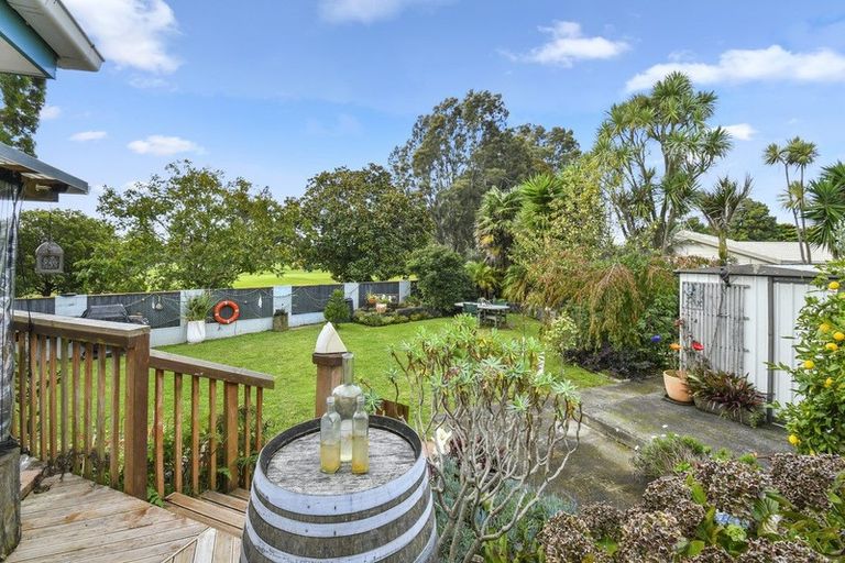 Photo of property in 115 Carnoustie Drive, Wattle Downs, Auckland, 2103