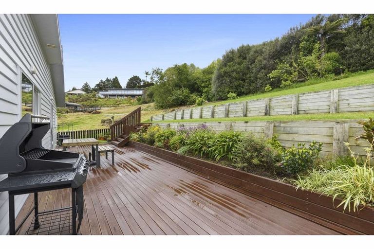 Photo of property in 8 Mandeno Drive, Kerikeri, 0230
