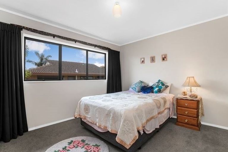 Photo of property in 1/13 Menary Street, Papakura, 2110