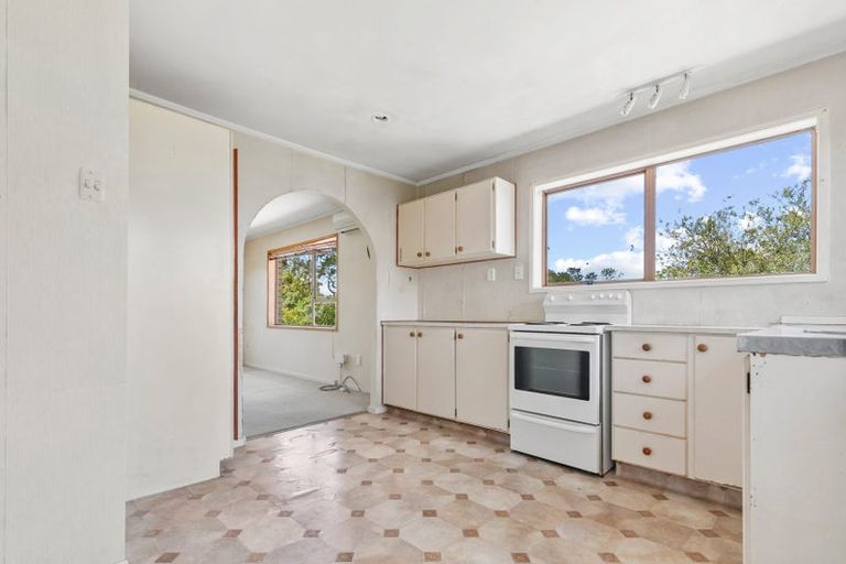 Photo of property in 1/47 Zita Maria Drive, Massey, Auckland, 0614