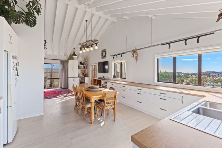 Photo of property in 14 Koromiko Street, Otaki Beach, Otaki, 5512