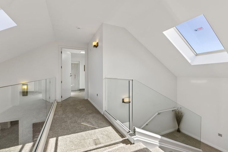 Photo of property in 100 Wingatui Road, Mosgiel, 9024