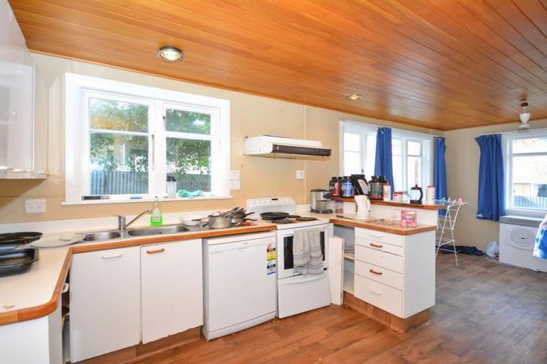 Photo of property in 984 George Street, North Dunedin, Dunedin, 9016