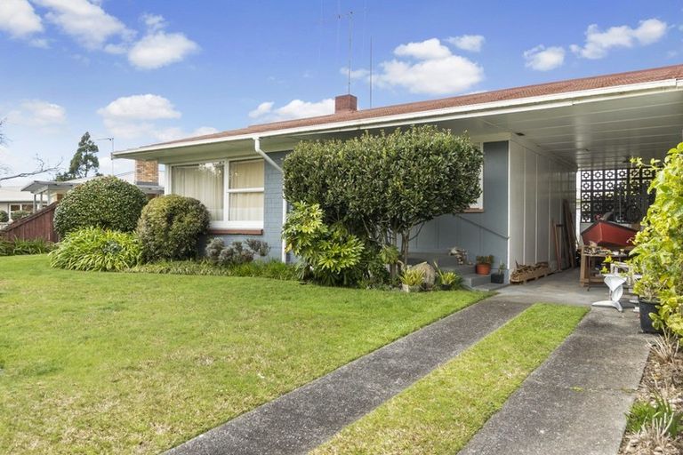 Photo of property in 2 Tudor Crescent, Chedworth, Hamilton, 3210