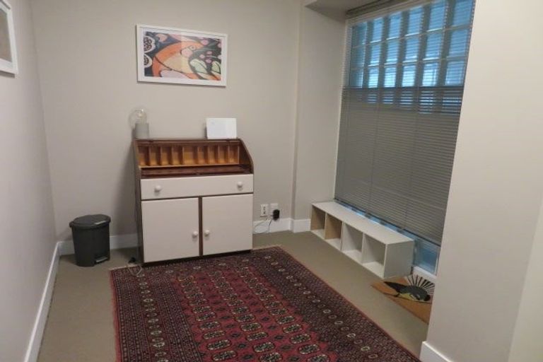 Photo of property in The Capital, 3/370 Oriental Parade, Oriental Bay, Wellington, 6011