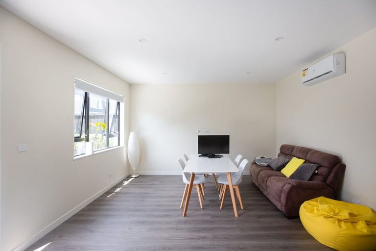 Photo of property in 21b Lumbarda Drive, Kumeu, 0810