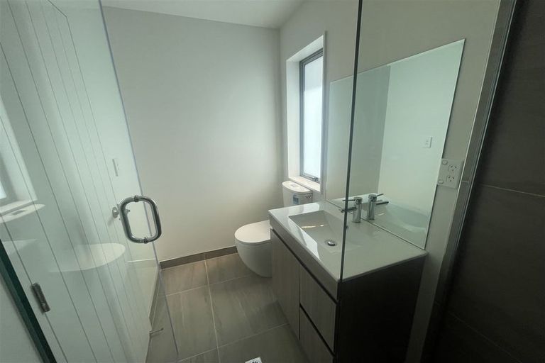 Photo of property in 11a Reid Road, New Lynn, Auckland, 0600