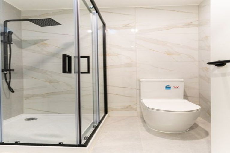 Photo of property in 16 Rangimarie Close, Opaheke, Papakura, 2113