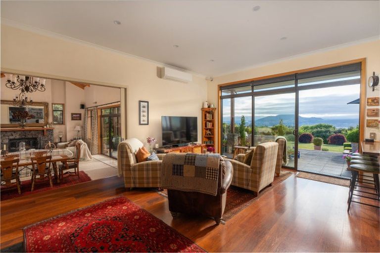 Photo of property in 48 Blue Ridge Drive, Acacia Bay, Taupo, 3385