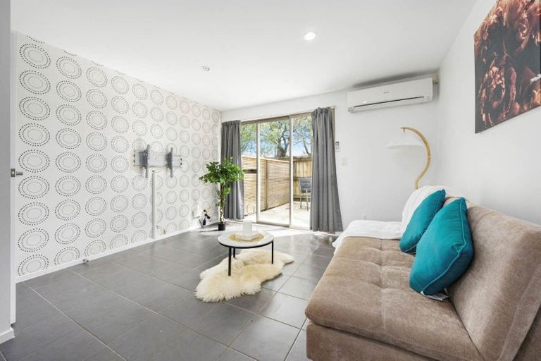 Photo of property in 8/85 Portage Road, New Lynn, Auckland, 0600