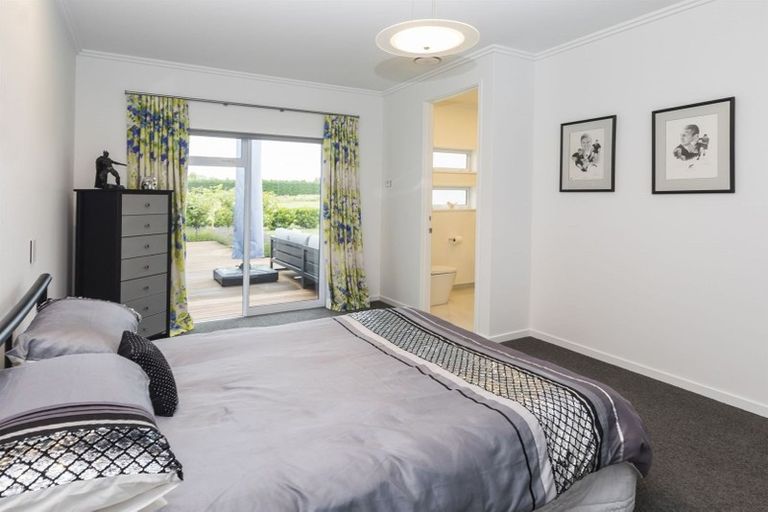 Photo of property in 14 Westburn Place, Prebbleton, 7604