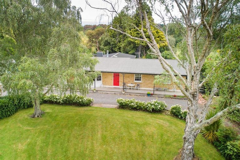 Photo of property in 273 Parewanui Road, Bulls, 4894