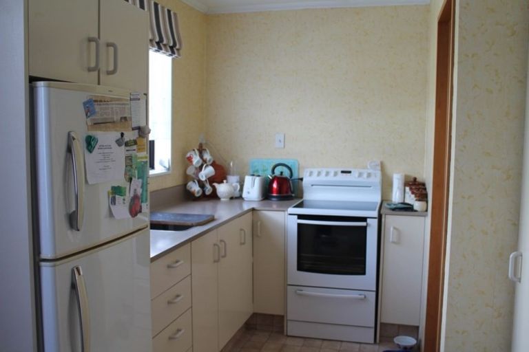 Photo of property in 61c Park Street, Winton, 9720