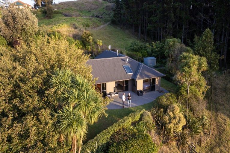 Photo of property in 2b Maungatawhiri Road, Raglan, 3295