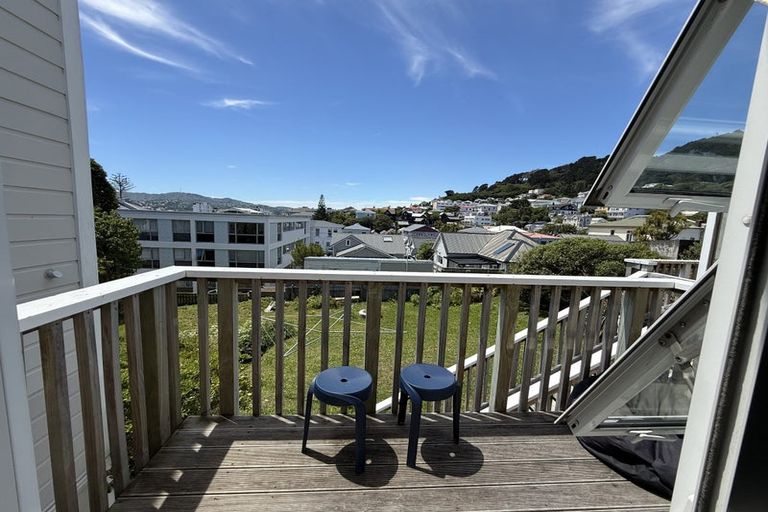 Photo of property in 59 Pirie Street, Mount Victoria, Wellington, 6011