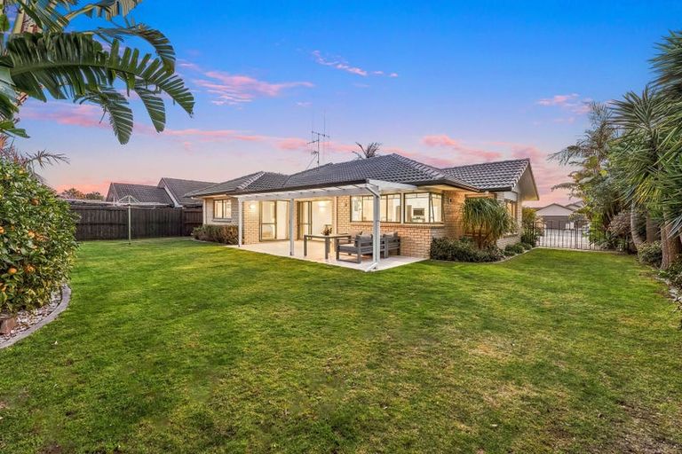 Photo of property in 37 Kahira Crescent, Papamoa Beach, Papamoa, 3118
