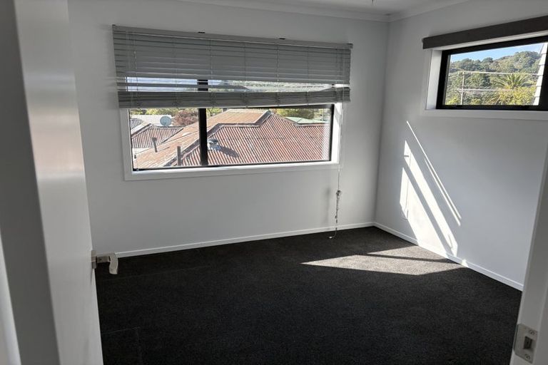 Photo of property in 7/64 Glen Road, Stokes Valley, Lower Hutt, 5019