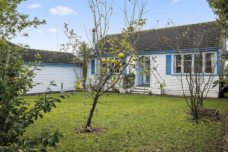 Photo of property in 33 Upham Terrace, Roslyn, Palmerston North, 4414