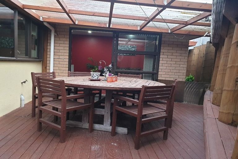 Photo of property in 14 San Domingo Rise, Henderson, Auckland, 0612