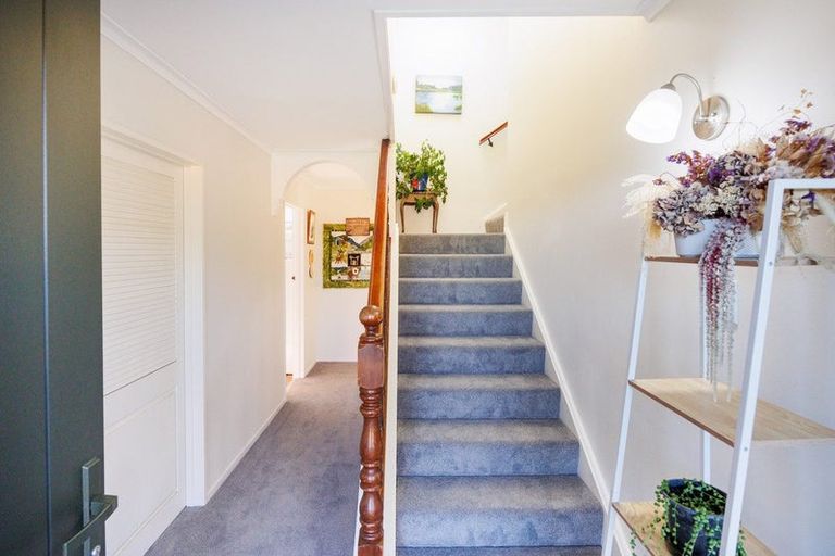 Photo of property in 4 Gainsborough Grove, Highbury, Palmerston North, 4412