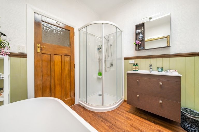 Photo of property in 56 Whitemans Road, Silverstream, Upper Hutt, 5019