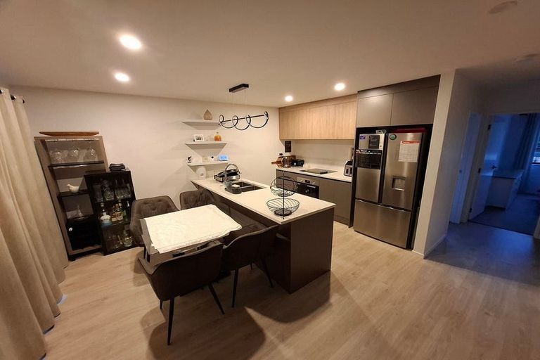 Photo of property in 9d Matuhi Rise, Henderson, Auckland, 0612