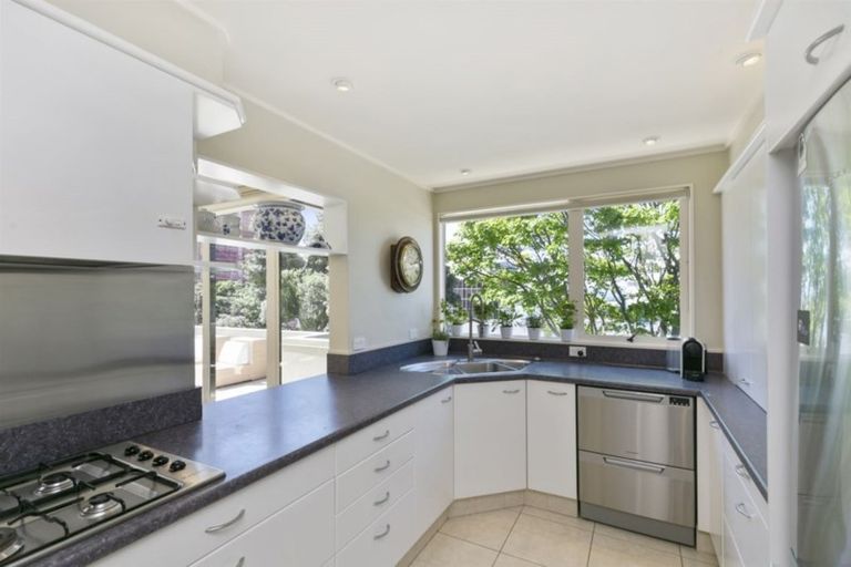 Photo of property in Highwic, 18/32 Hobson Street, Thorndon, Wellington, 6011