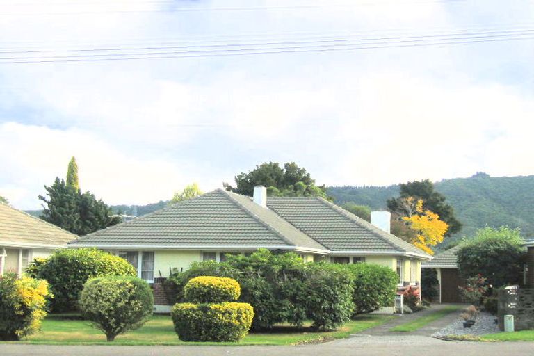 Photo of property in 1019 Fergusson Drive, Clouston Park, Upper Hutt, 5018