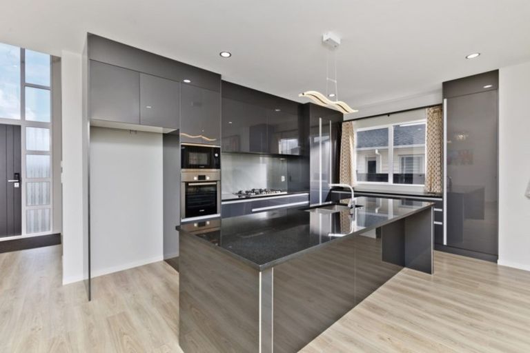 Photo of property in 208 Wainui Road, Silverdale, 0932