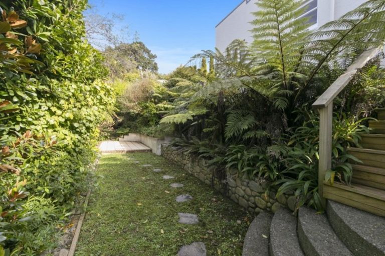 Photo of property in 132 Miromiro Road, Normandale, Lower Hutt, 5010