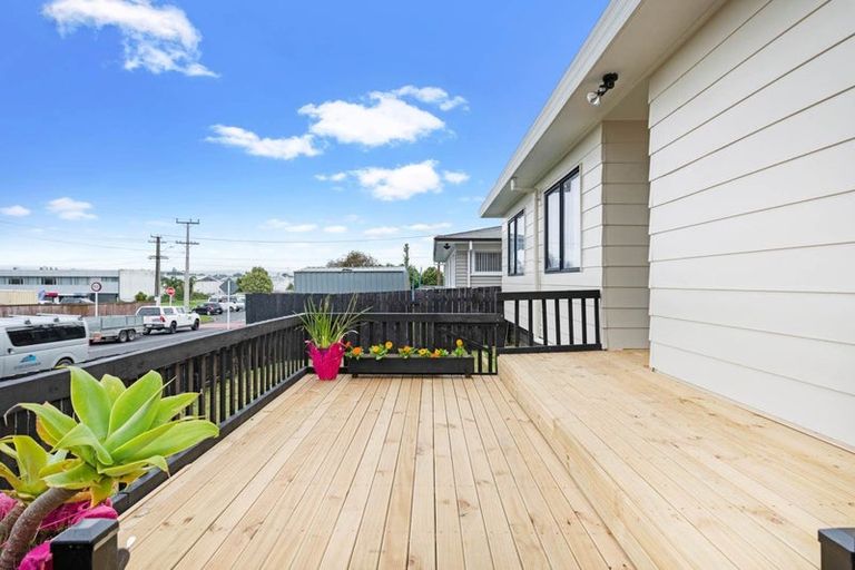 Photo of property in 2/23 Mahia Road, Manurewa, Auckland, 2102