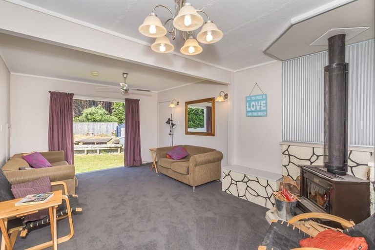 Photo of property in 31 Hydrabad Drive, Waitarere Beach, Levin, 5510