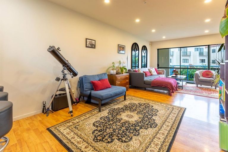 Photo of property in 54 Waterside Crescent, Gulf Harbour, Whangaparaoa, 0930