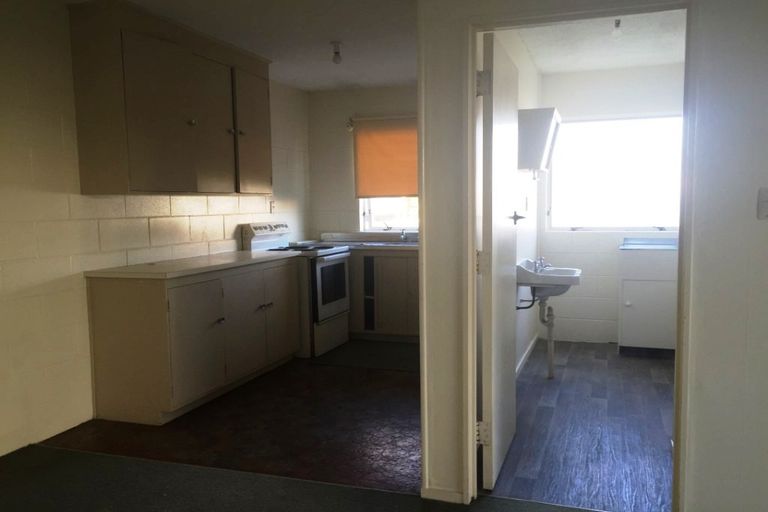 Photo of property in 2/25 Wellington Street, Papakura, 2110