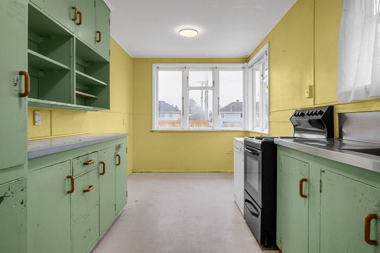 Photo of property in 46 Pollen Crescent, Melville, Hamilton, 3206