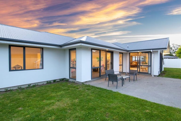 Photo of property in 93 Whincops Road, Halswell, Christchurch, 8025