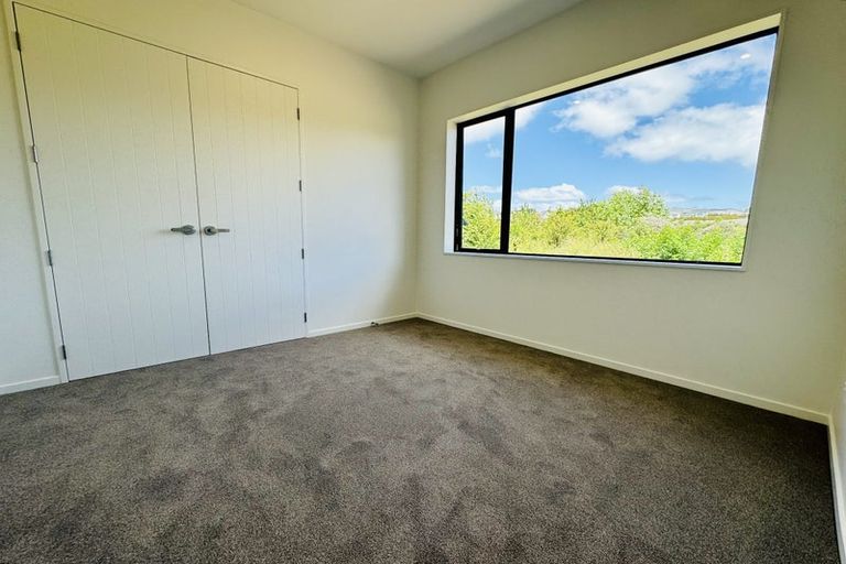 Photo of property in 72 Arran Drive, Orewa, 0931