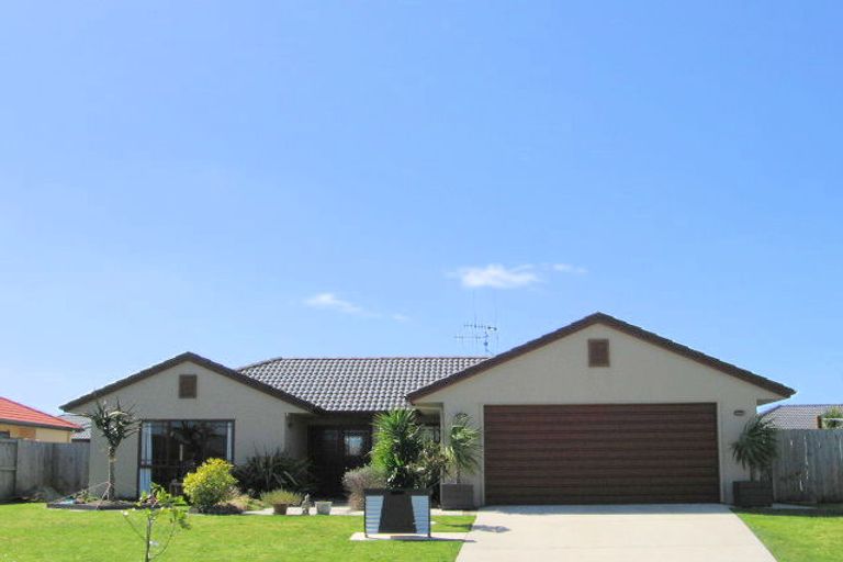Photo of property in 39 Calypso Drive, Papamoa Beach, Papamoa, 3118
