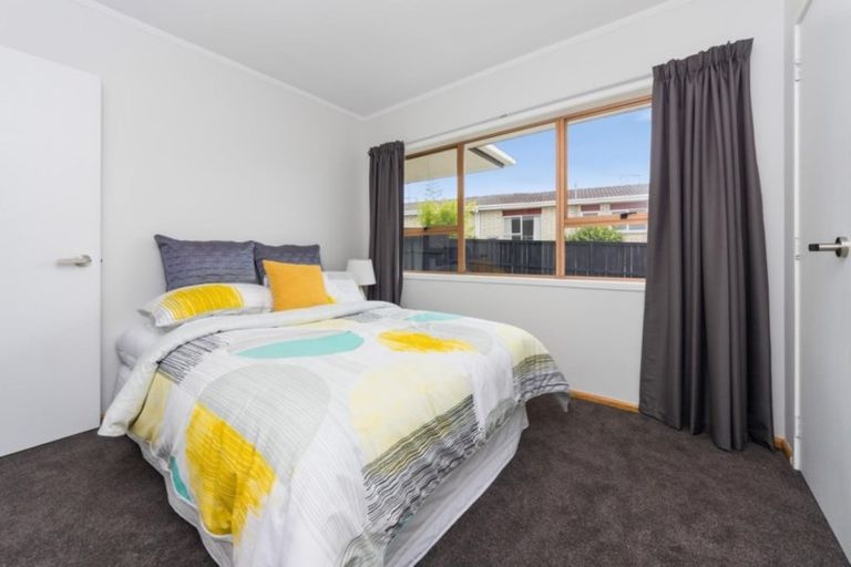 Photo of property in 34 Meadway, Sunnyhills, Auckland, 2010