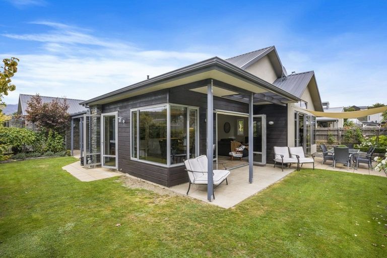 Photo of property in 116 Cotter Avenue, Arrowtown, 9302