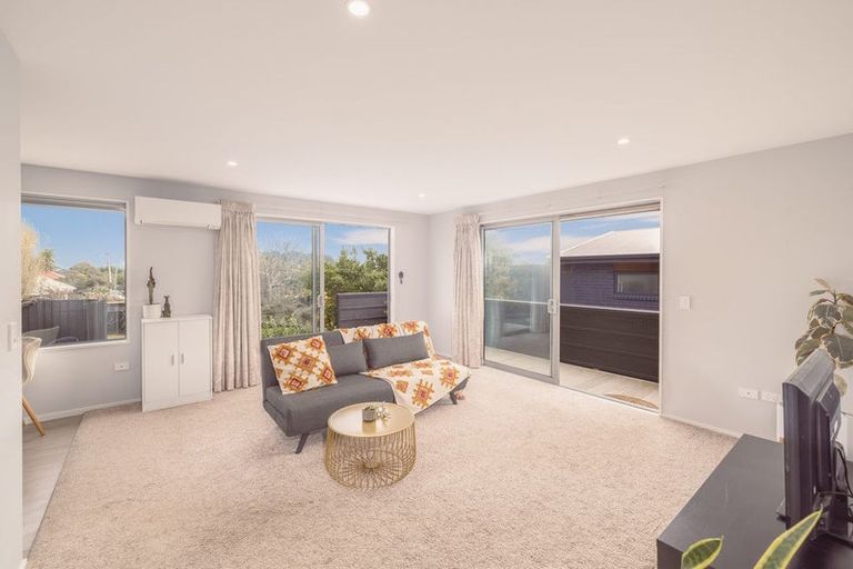 Photo of property in 2/518 Marine Parade, South New Brighton, Christchurch, 8062