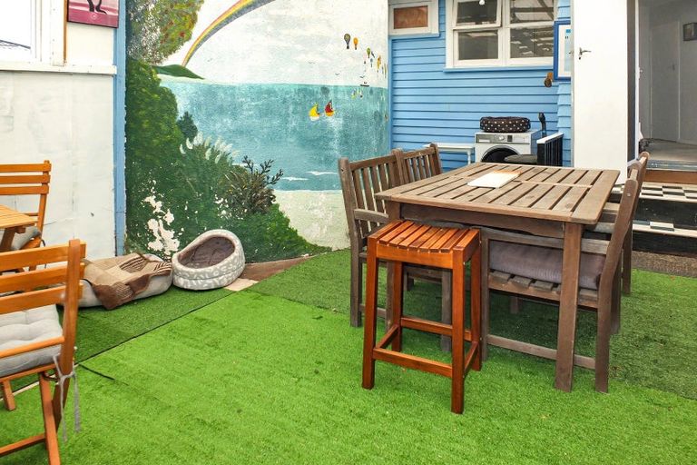 Photo of property in 16 Mark Perreau Place, Foxton, 4814